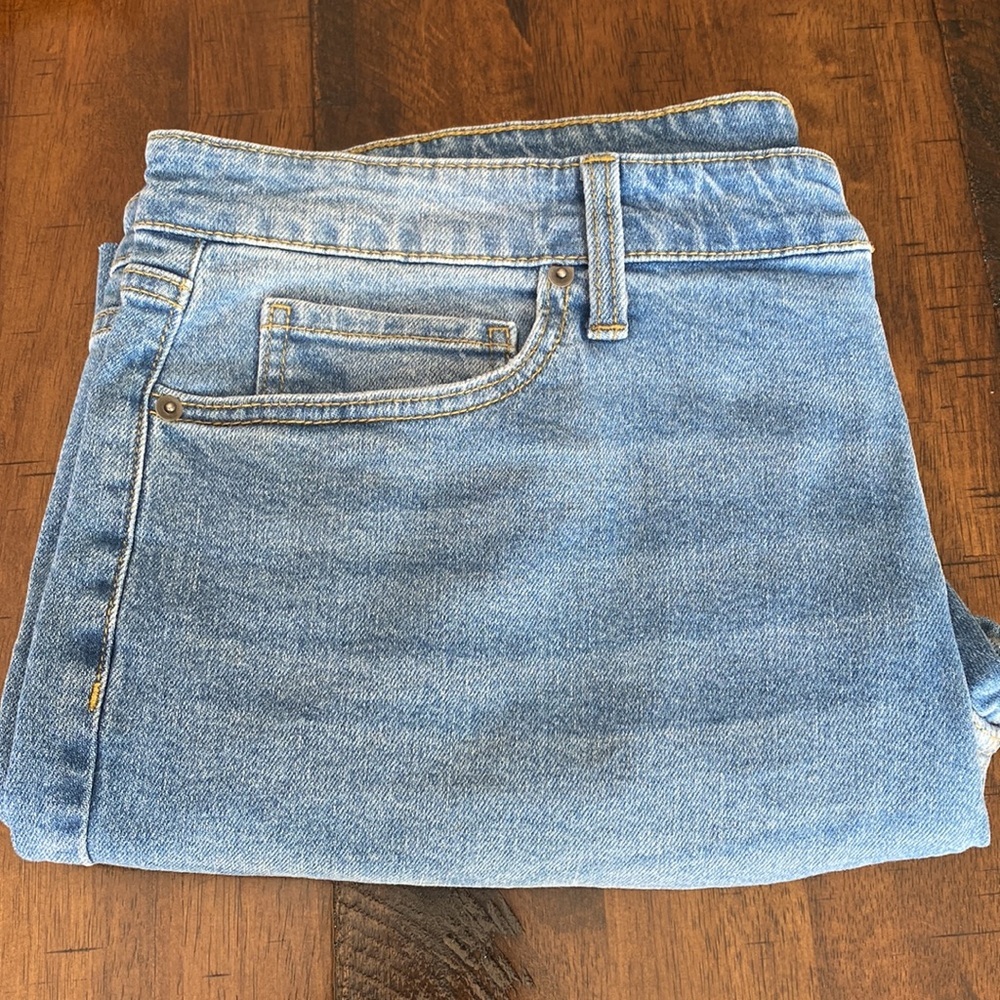 Men’s Denim Shorts - Picture 6 of 10